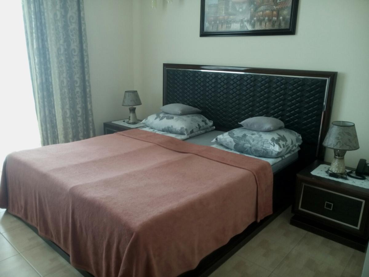 Hotel Aquarius Черноморск Екстериор снимка
