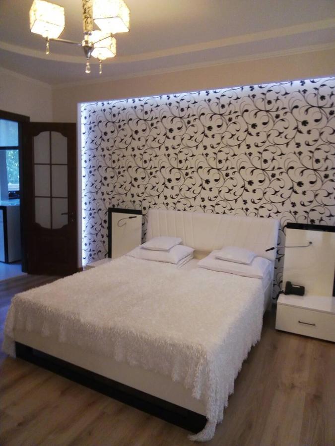 Hotel Aquarius Черноморск Екстериор снимка