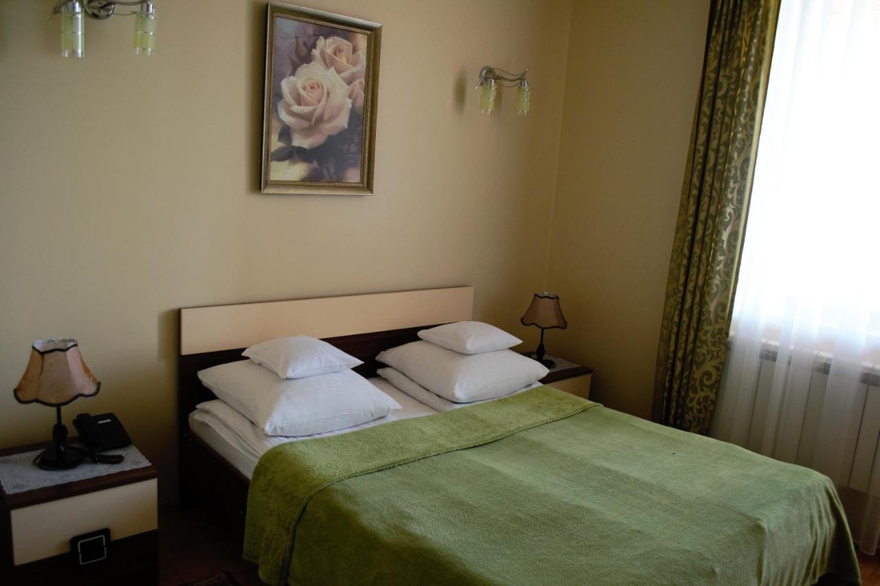 Hotel Aquarius Черноморск Екстериор снимка