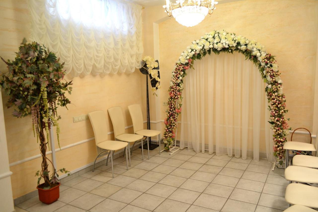 Hotel Aquarius Черноморск Екстериор снимка