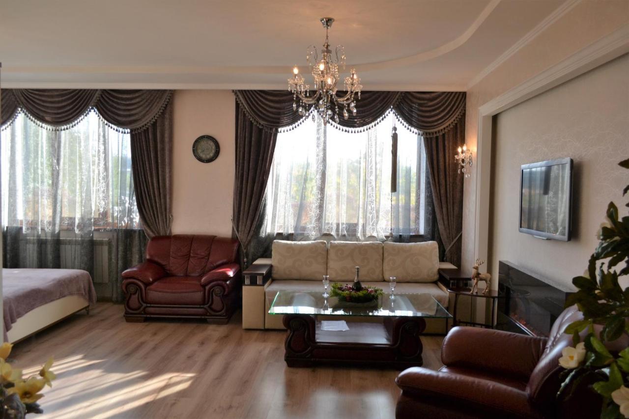 Hotel Aquarius Черноморск Екстериор снимка
